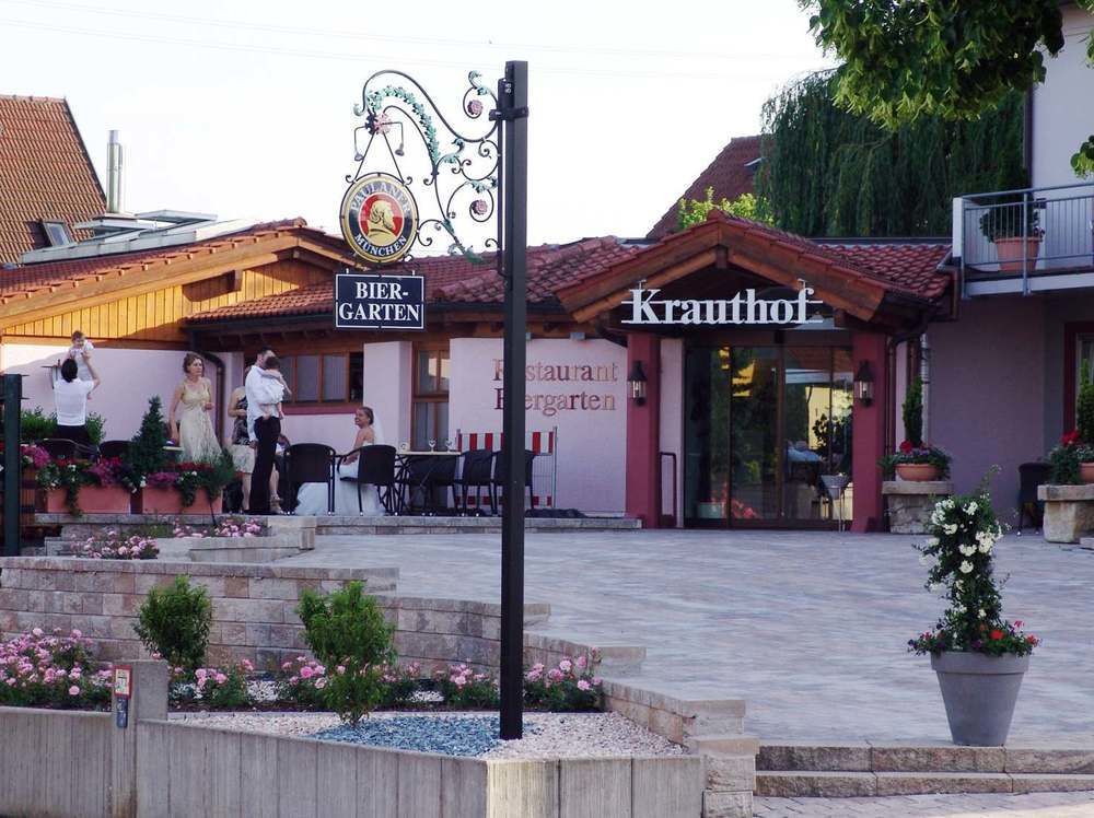 Hotel Krauthof Λούντβιχσμπουργκ Εξωτερικό φωτογραφία